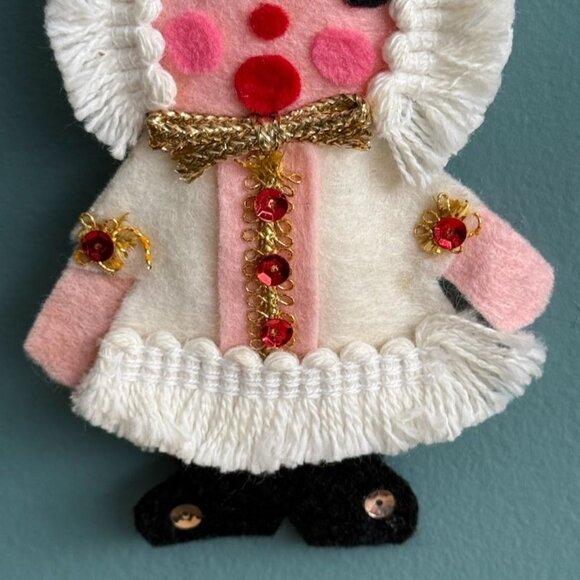Vintage 70s Handmade Felt Eskimo Girl Christmas Ornament Inuit Yupik 5" - Picture 4 of 8
